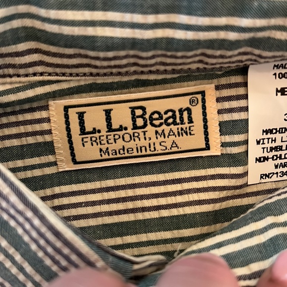 New LL Bean Seersucker Button Down, Size Small - Picture 3 of 4